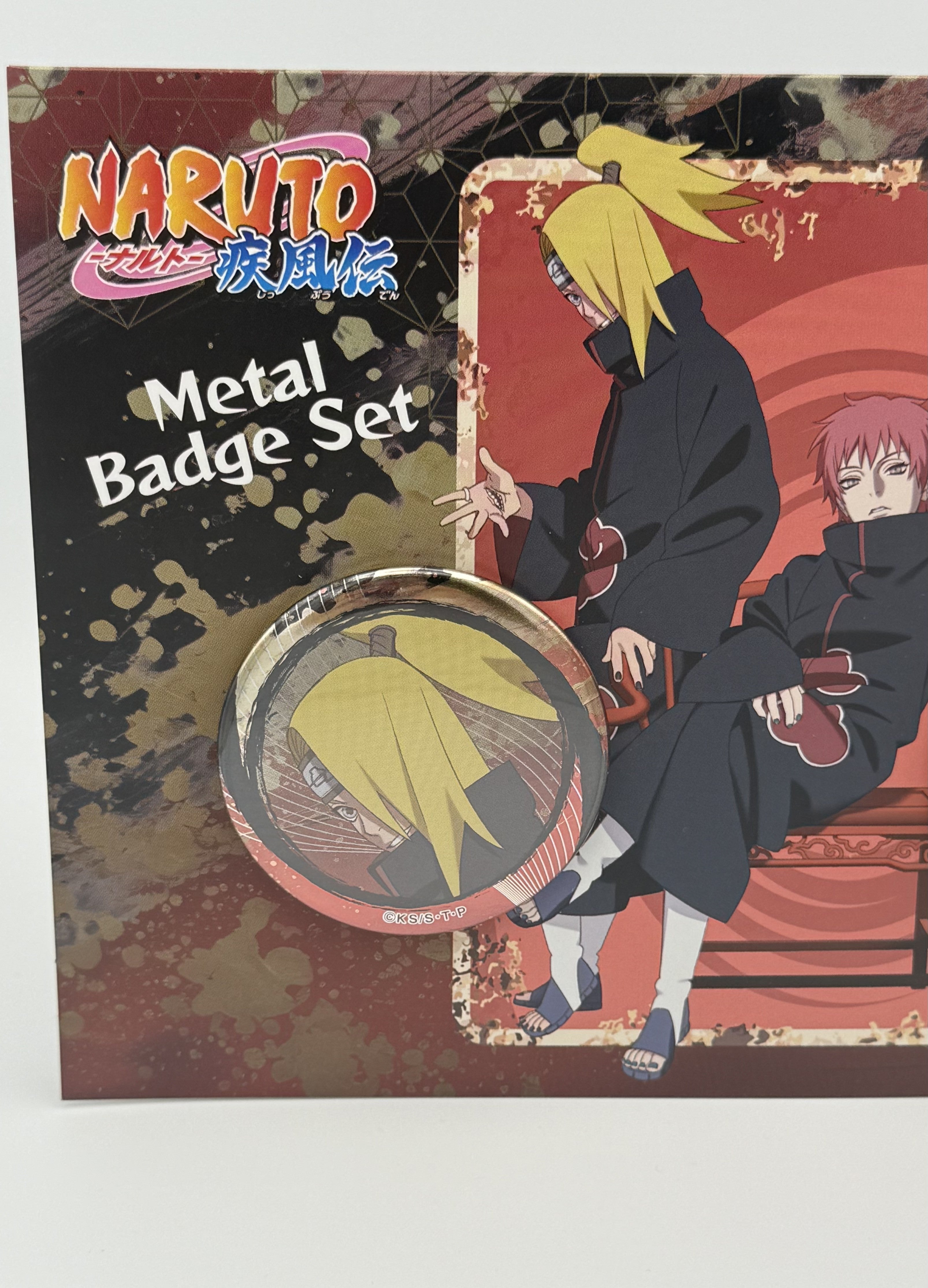 Naruto Shippuden – Akatsuki Deidara & Sasori Metal Badge Set (2pcs)